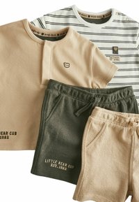 Next 4 PACK REGULAR FIT - Shorts - camel