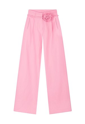 Pink wide-leg trousers with a fabric belt featuring a rose-shaped embellishment at the waist and vertical side pockets.