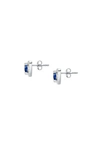 Orecchini a perno in argento con gemma blu, di forma rotonda, circondata da piccole pietre trasparenti, con un design elegante del perno e chiusura a farfalla.