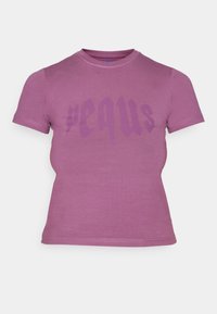 MYTHIC LOGO - T-shirts med print - berry