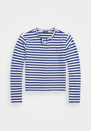 Prúžkovaný kardigán s dlhými rukávmi, modro-biele horizontálne prúžky, zapínanie na gombíky a malé červené logo na ľavej strane hrude.