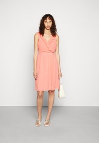 NAF NAF LOTUSSA - Vestido de cocktail / Vestido de festa - papaye