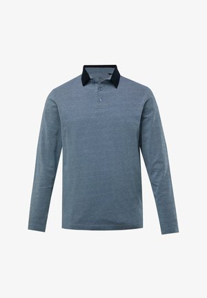 Langarm-Polohemd in Hellblau mit strukturiertem Muster. Schwarzer Kragen und Dreiknopf-Leiste am Hals.