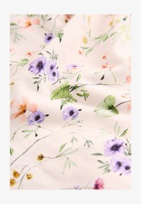 Izbrano, white floral print