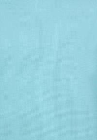 Lichtblauwe textuurstof met een ruitpatroon, met een zachte aanvoeling en een lichte, ademende weving die ideaal is voor casual kleding.