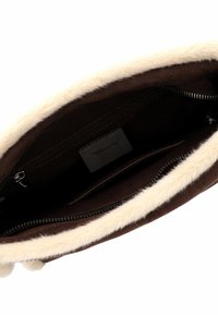 Tamaris CHARLIE - Borsa a tracolla - brown 200