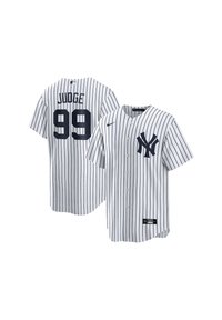 Witte honkbalshirt met marineblauwe strepen, met een knopenfront, korte mouwen, "JUDGE" en "99" op de achterkant, en NY-logo op de voorkant.