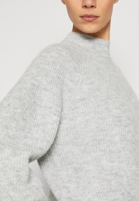 Anna Field Stickad tröja - mottled grey