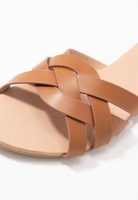 New Look Platt slip-in - tan