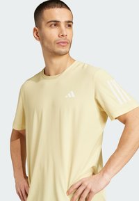 adidas Performance OTR B  - T-shirt de sport - powder yellow