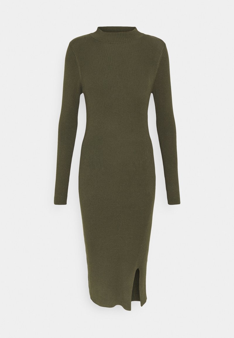 Robe midi en maille côtelée vert olive à manches longues, col montant et fente devant côté gauche.