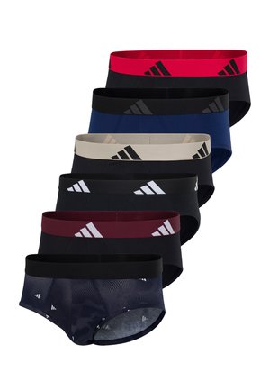 Sechs Paare Herren-Slips in verschiedenen Farben vertikal gestapelt, jeweils mit Adidas-Logo am Bund.