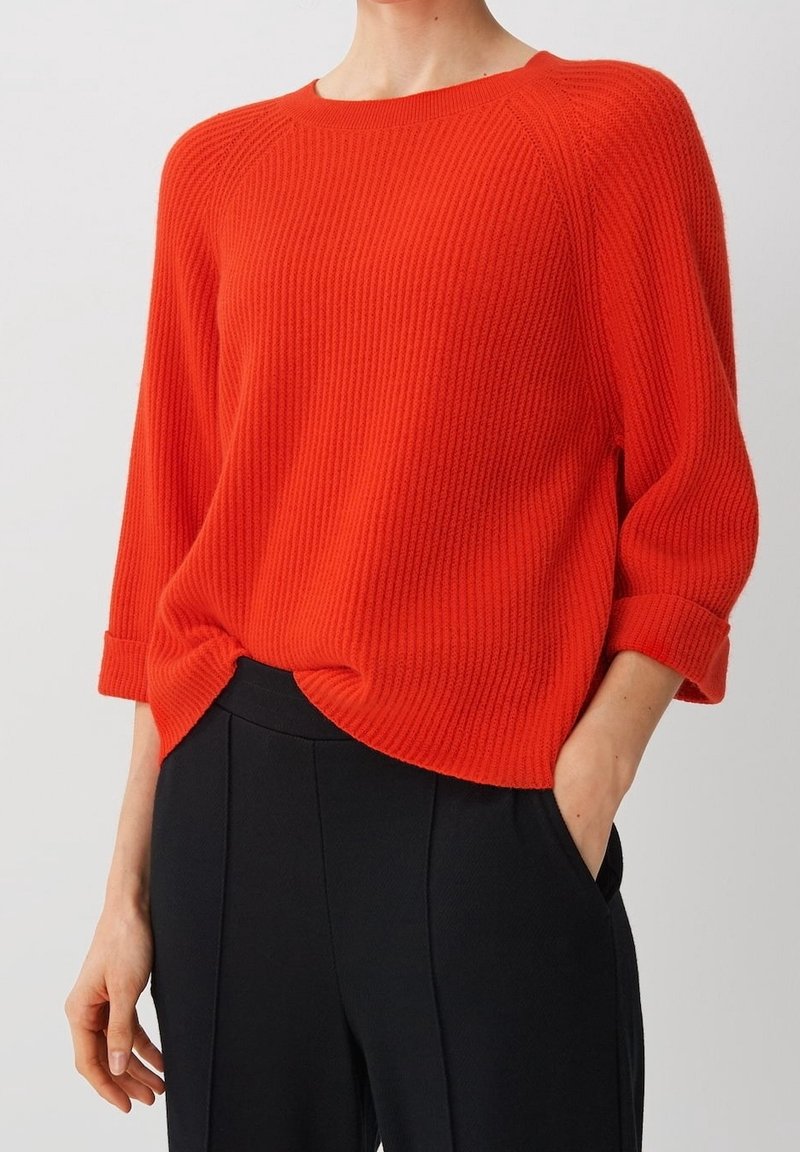 someday. Stickad tröja - red