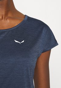 Salewa PUEZ TEE - Sport T-shirt - navy blazer melange