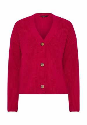 Rode gebreide cardigan met lange mouwen, V-hals en drie grote schildpadknopen aan de voorkant.