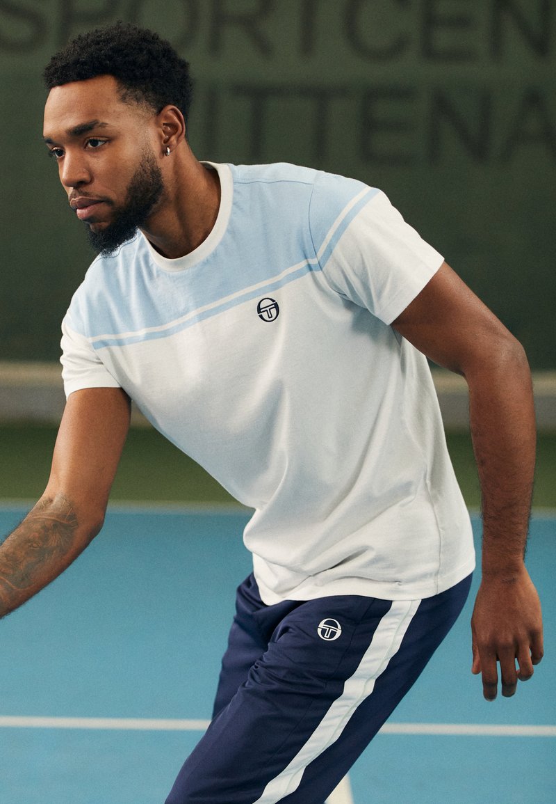 Sergio Tacchini NEW YOUNG LINE - T-shirt imprimé - white/blue bell