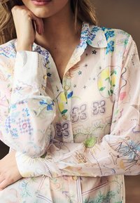 Next SHEER LONG SLEEVE - REGULAR FIT - Paitapusero - ecru celestial print