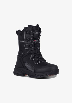 Schwarzer isolierter Winterstiefel mit hohem Knöcheldesign, verstärkter Zehenpartie, strukturiertem Stoff, Schnürfront und rutschfester Gummisohle.