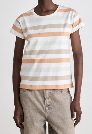 Short-sleeve striped t-shirt in orange, green, beige, and white. Made of soft fabric, featuring rolled sleeves and a crew neckline.