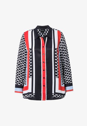 Halenka s dlouhým rukávem s černo-červenobílým geometrickým vzorem, s knoflíkovým zapínáním vpředu a kontrastními manžetami ve světle modré barvě.