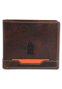 Bruine leren portemonnee met een gestructureerde afwerking, voorzien van een contrasterende oranje kaartsleuf en crèmekleurige stiksel. Logo is op de voorkant gegraveerd.