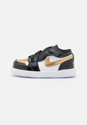 LOW ALT UNISEX - Scarpe da basket - black/metallic gold/white