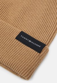 Tommy Hilfiger UPTOWN UNISEX - Gorro - camel