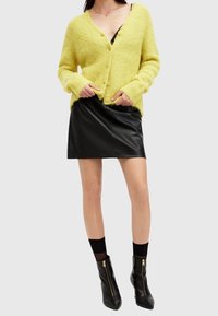 AllSaints Kofta - yellow