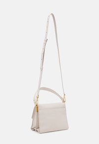 Coccinelle BINXIE - Borsa a mano - white