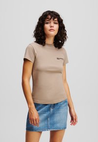Karl Lagerfeld Jeans SLIM-FIT - Marškinėliai su spaudiniu - desert taupe