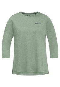 Langärmliges, hellgrünes T-Shirt aus weichem Material. Hat einen runden Ausschnitt und ein kleines schwarzes Logo an der oberen linken Seite.
