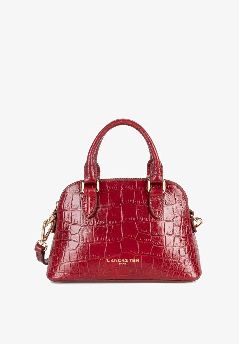 Borsa in pelle rossa con stampa a coccodrillo, dotata di due manici corti e di una tracolla removibile. Rifinitura in oro e dettaglio con logo sul davanti.