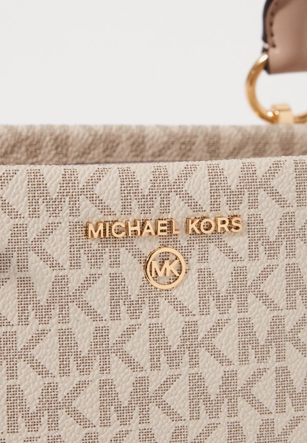 MARILYN SATCHEL - Handbag3