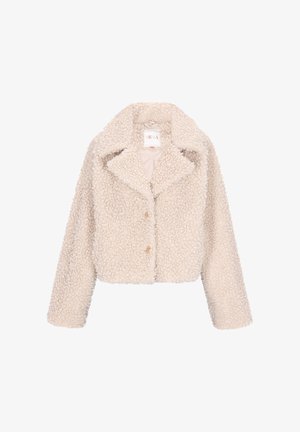 Chaqueta de peluche beige, recortada, con una superficie texturizada, amplia solapa y dos botones dorados en el frente. Material suave y acogedor.