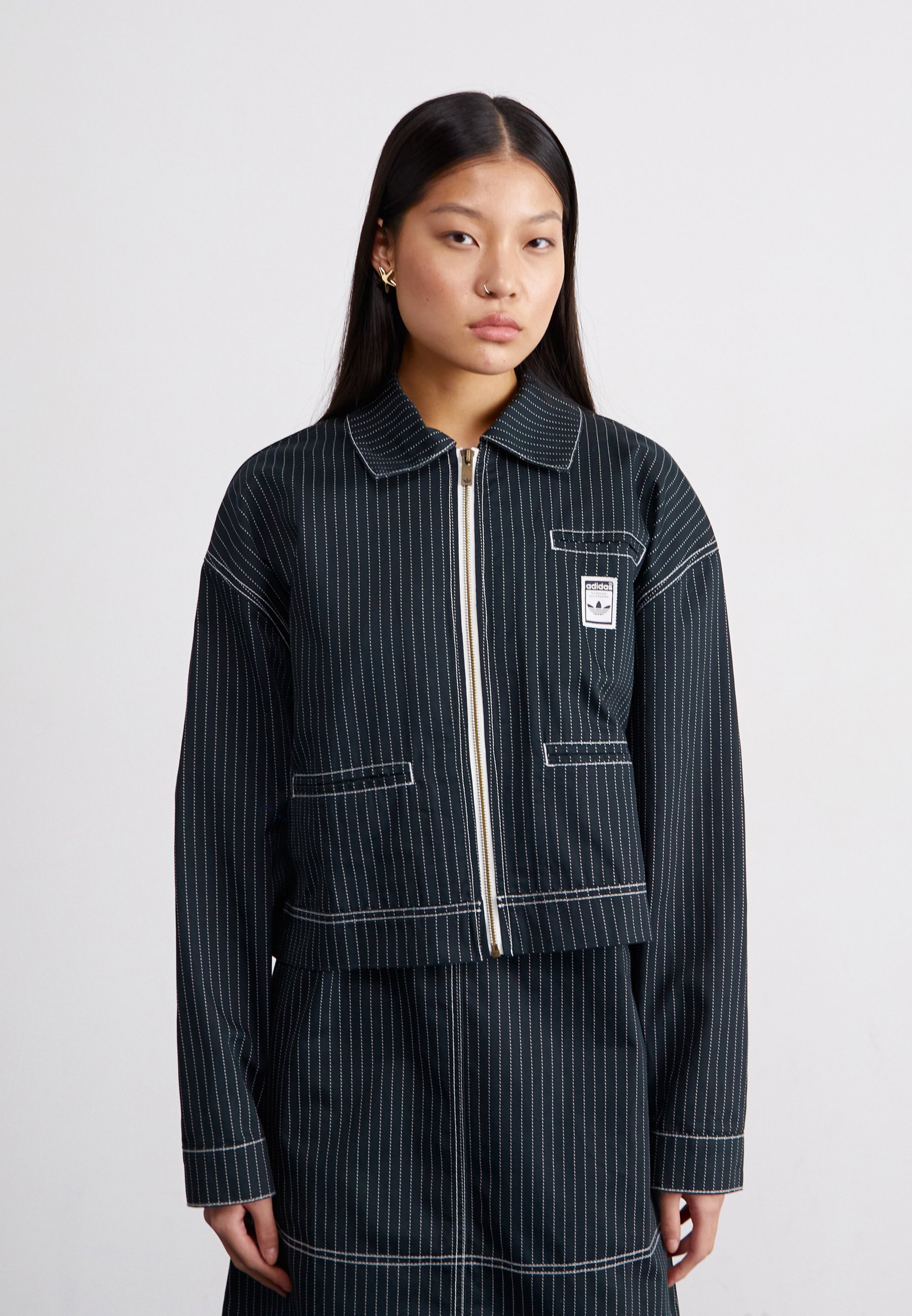 【adidas】\