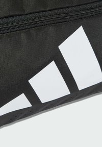 adidas Performance TRAINING DEFENDER DUFFLE SMALL - Bolsa de deporte - black   white