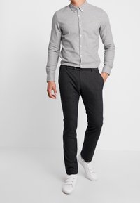 Farah Camisa - grey