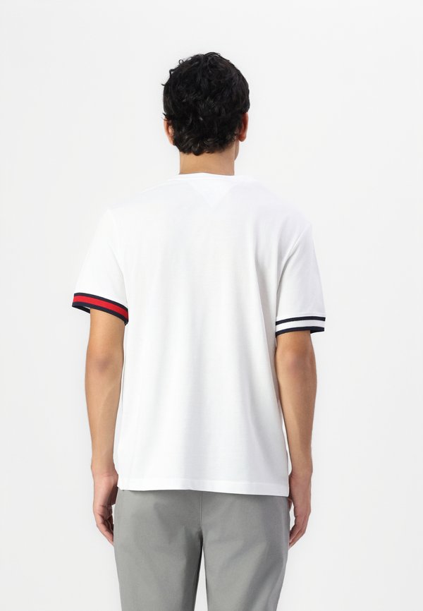 GLOBAL STRIPE FLAG CUFF TEE - Basic T-shirt4