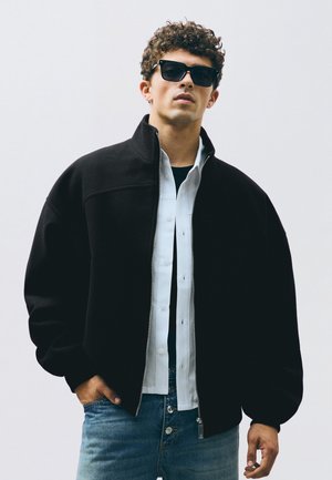 Bershka HEAVY CLOTH - BOMBER JACKET - Leichte Jacke - black