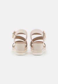 Jana Platform sandals - beige