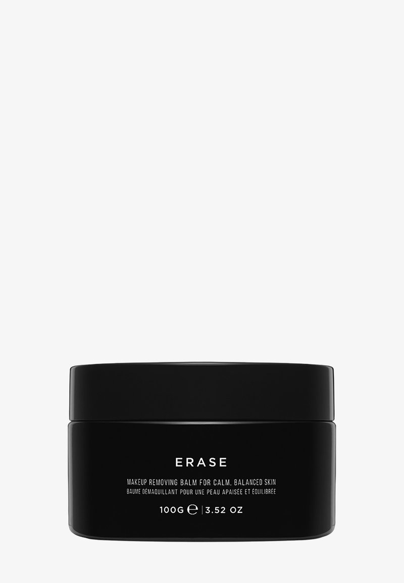 Czarny cylindryczny pojemnik na balsam do demakijażu, oznaczony napisem "ERASE", 100g. Posiada eleganckie matowe wykończenie i minimalistyczny design tekstu.