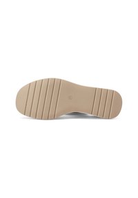 Suola di una scarpa in gomma beige con righe orizzontali per la presa. Presenta una punta arrotondata e una superficie liscia e texturizzata.