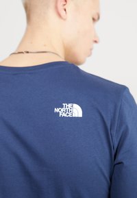 The North Face MOUNTAIN PLAY TEE - Langarmshirt - summit navy
