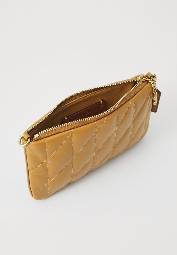 QUILTED PILLOW POUCH BAG - Clutch3