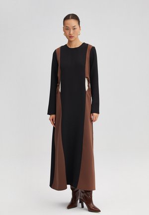 KNOT DETAILED CREPE - Robe longue - black