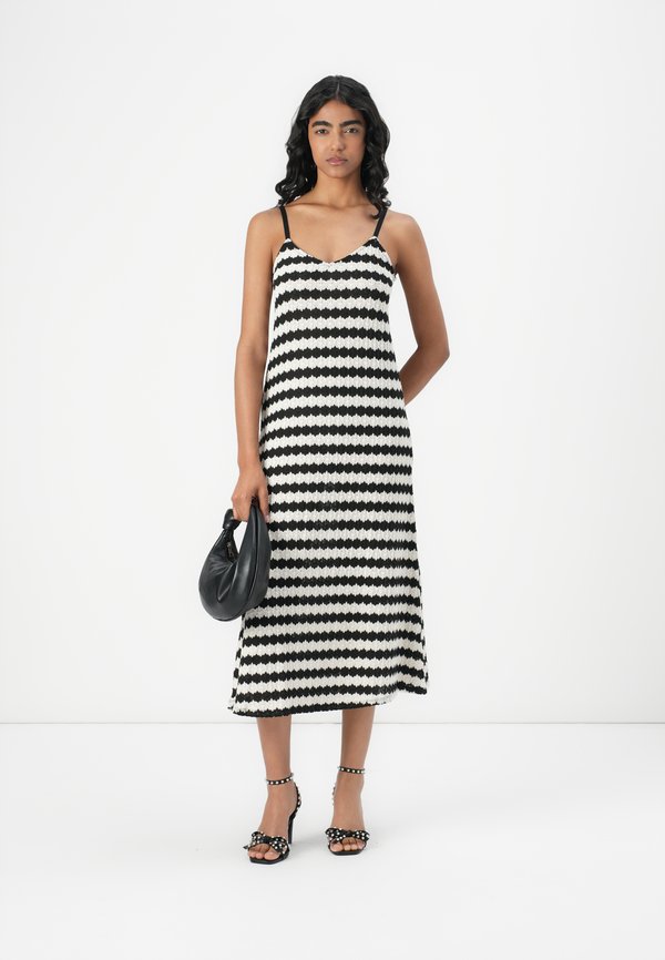 ONLEVARA STRIPE DRESS - Day dress4