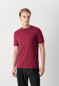 BOSS THOMPSON - Basic póló - dark red