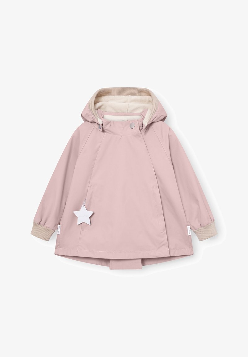 Lichtroze kinderjack met capuchon, drukknoopsluiting aan de voorkant, geribbelde manchetten en een stervormige ritsbedel, plat gelegd op een witte achtergrond.
