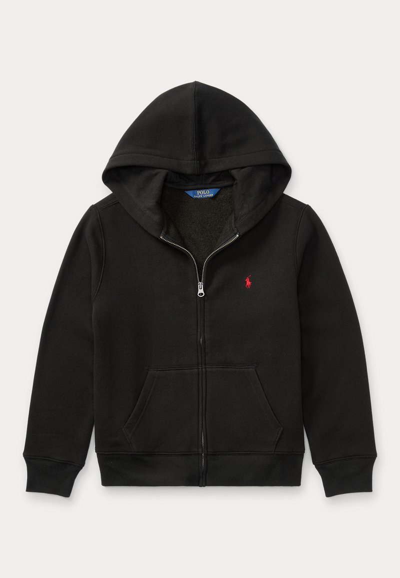 Sweatshirt preto com fecho, bolso frontal, capuz, punhos canelados e um pequeno logótipo vermelho no lado esquerdo do peito. Tecido suave com uma textura lisa.