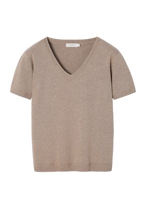 Bézs színű, V-nyakú, rövid ujjú pulóver puha kötött anyagból, bordázott szegéllyel és laza szabással a kényelem érdekében.